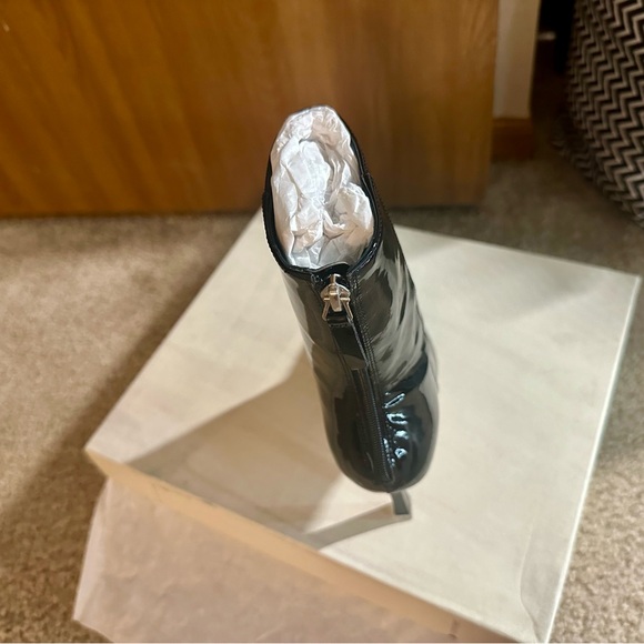 Black Suede Studio | Laura Boot in Black Patent Leather, size 38.5IT/8.5US - Picture 5 of 12